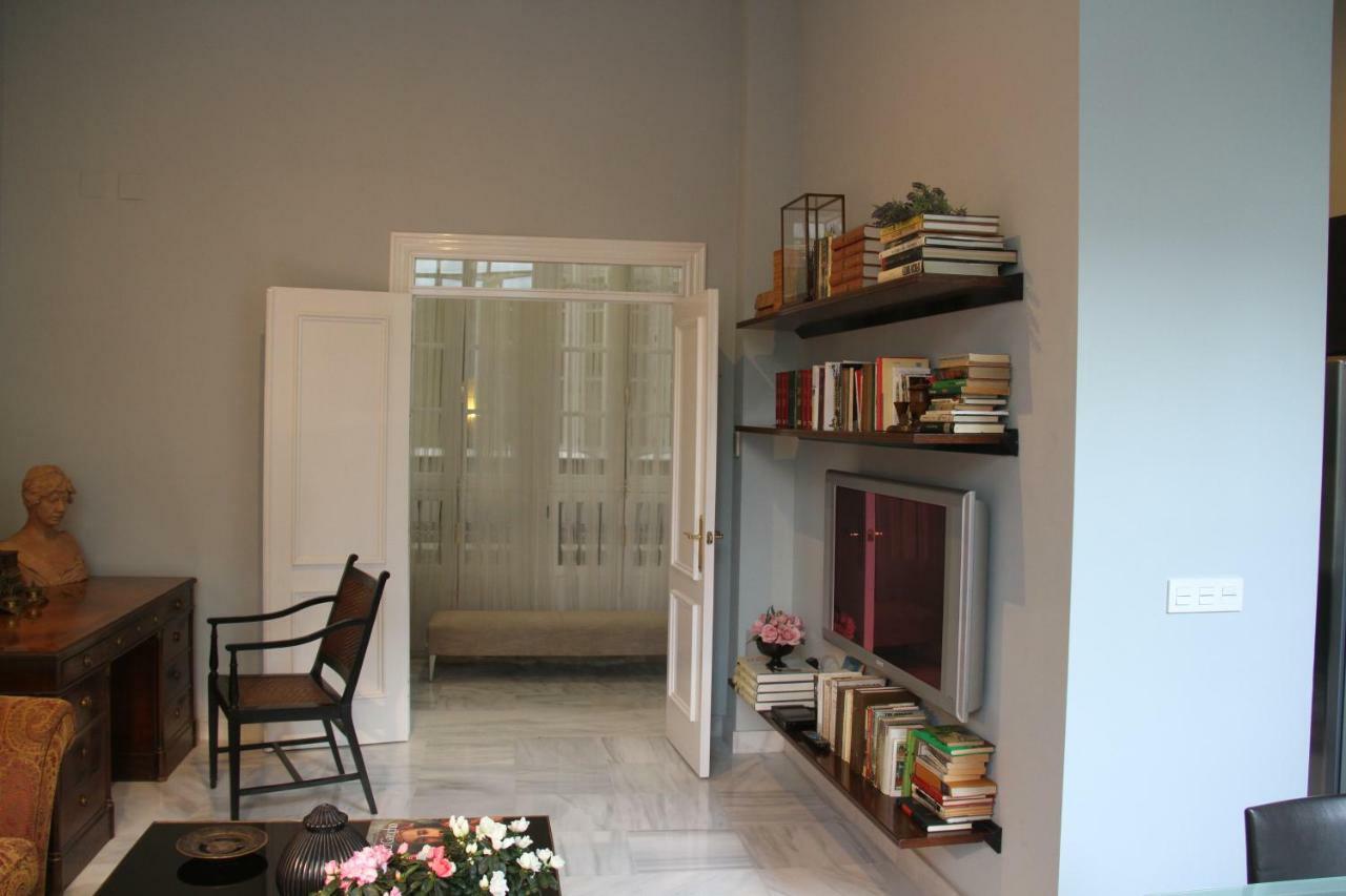 Luxurious 2 Bedroom Flat In A Historic Building Appartement