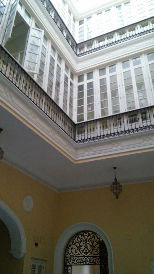 Luxurious 2 Bedroom Flat In A Historic Building