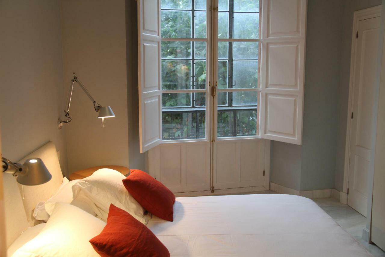 Luxurious 2 Bedroom Flat In A Historic Building Séville